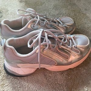 Adidas Sneakers sz. 9.5